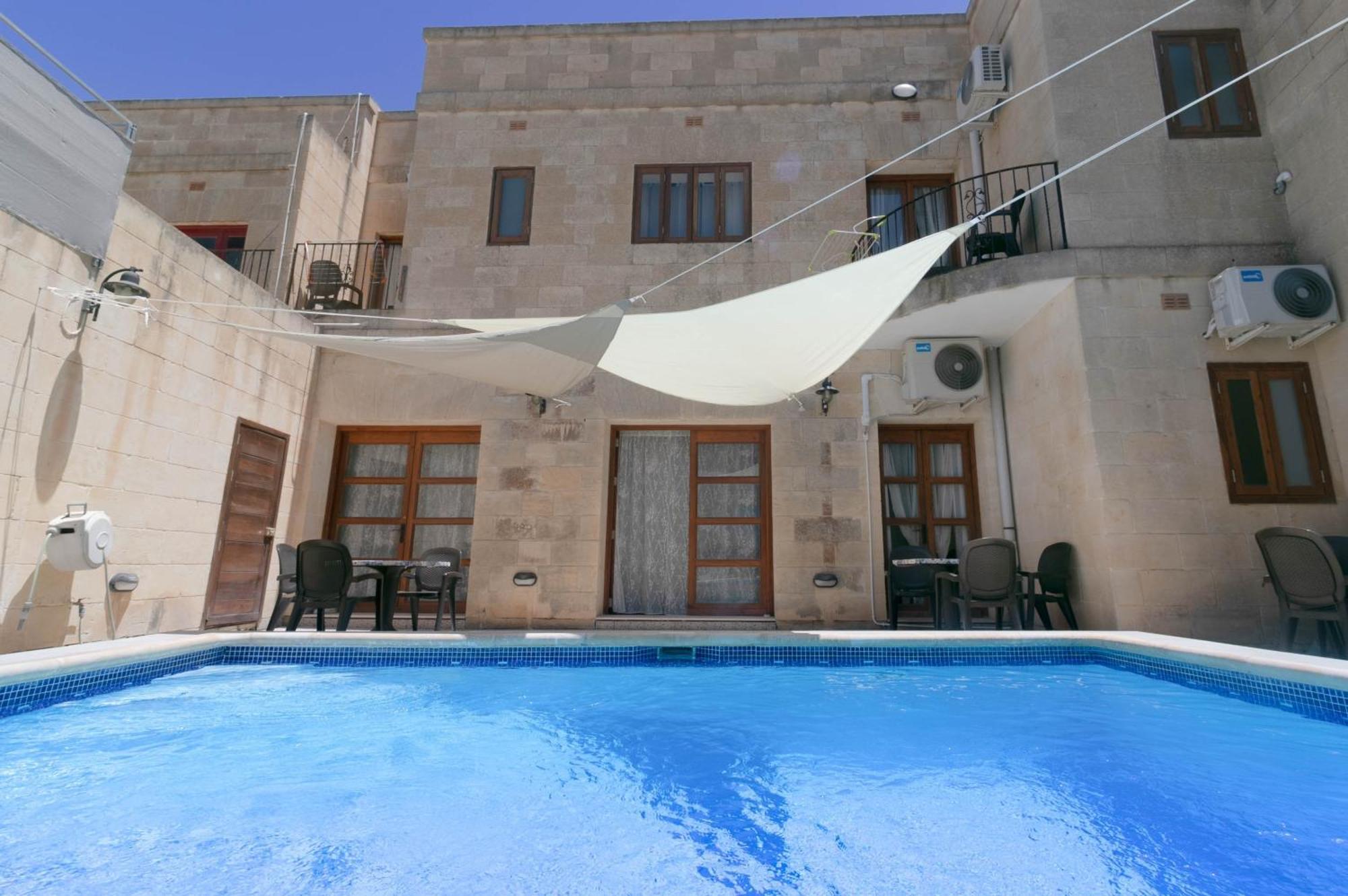 Hollies Villa Qala Bagian luar foto